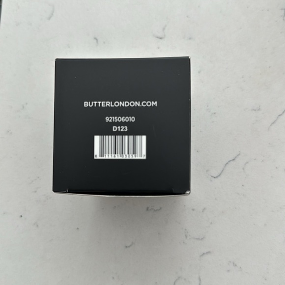 [NEW] butter LONDON Champagne Fizz (Intensive Nail & Skin Treatment Candle) - Picture 5 of 6